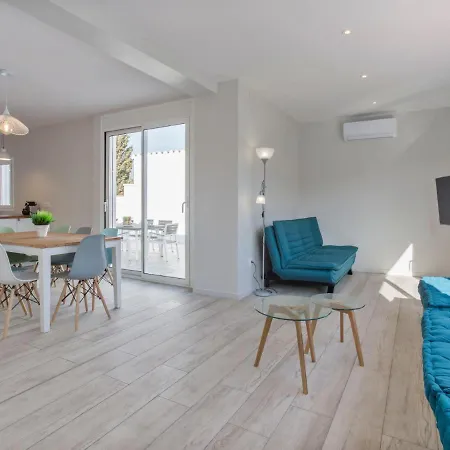 Sangha By Interhome Empuriabrava